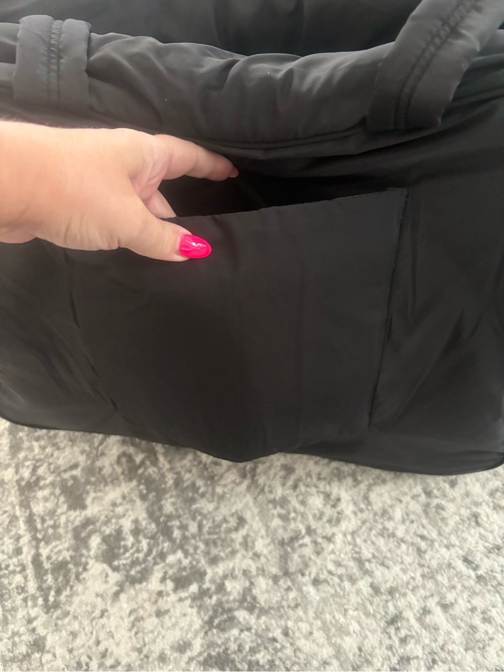 NEW amazing carryon/weekend puffer bag. - Picture 4 of 10